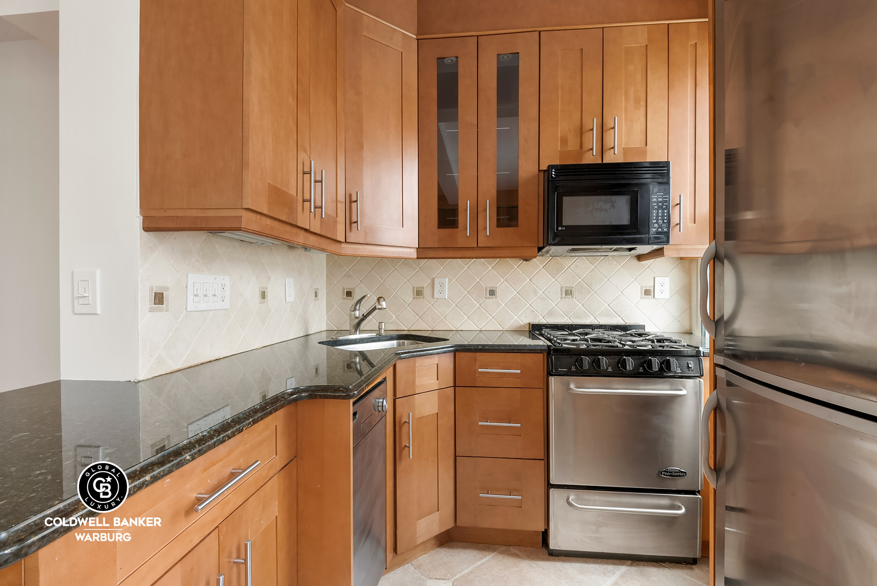243 W END Avenue 301