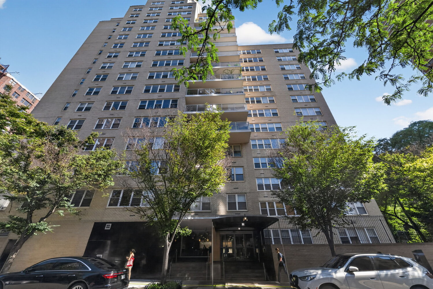 305 E 24TH Street 14K