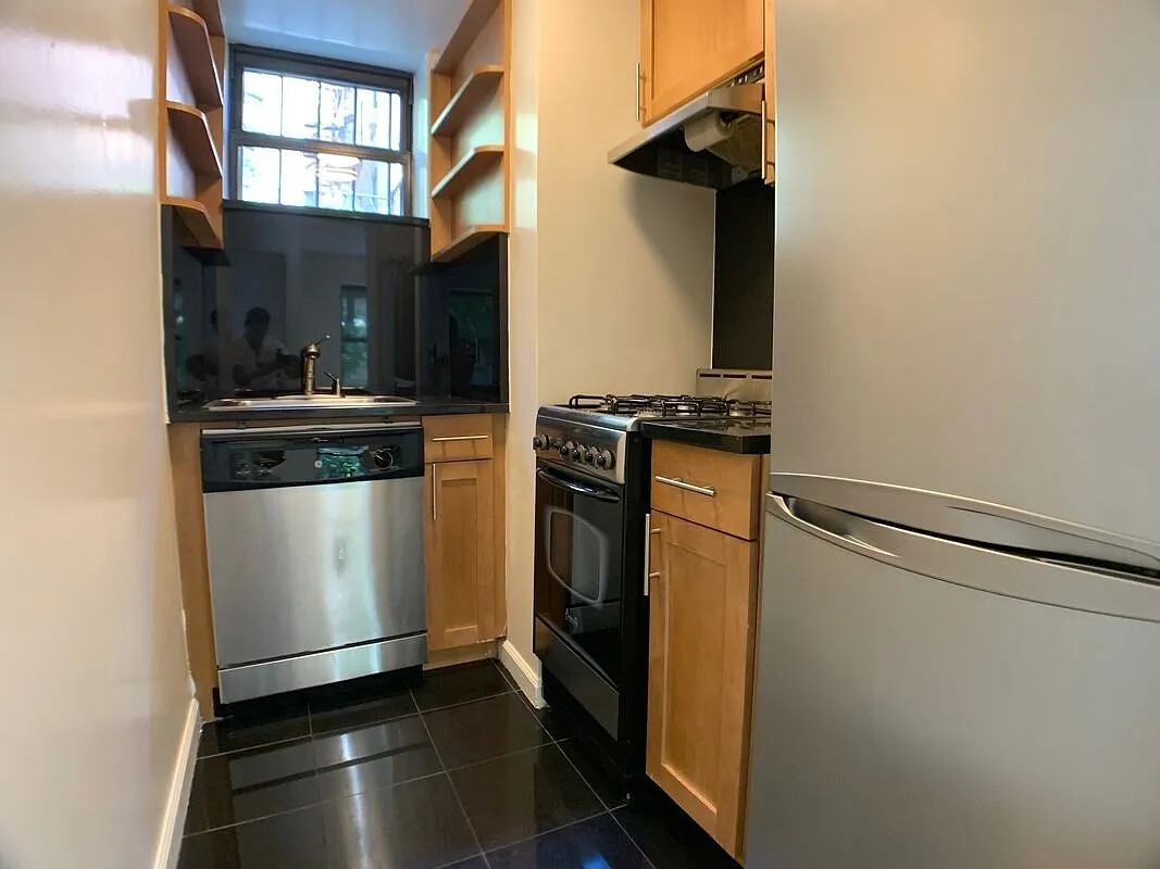 257 W 91ST Street 2E