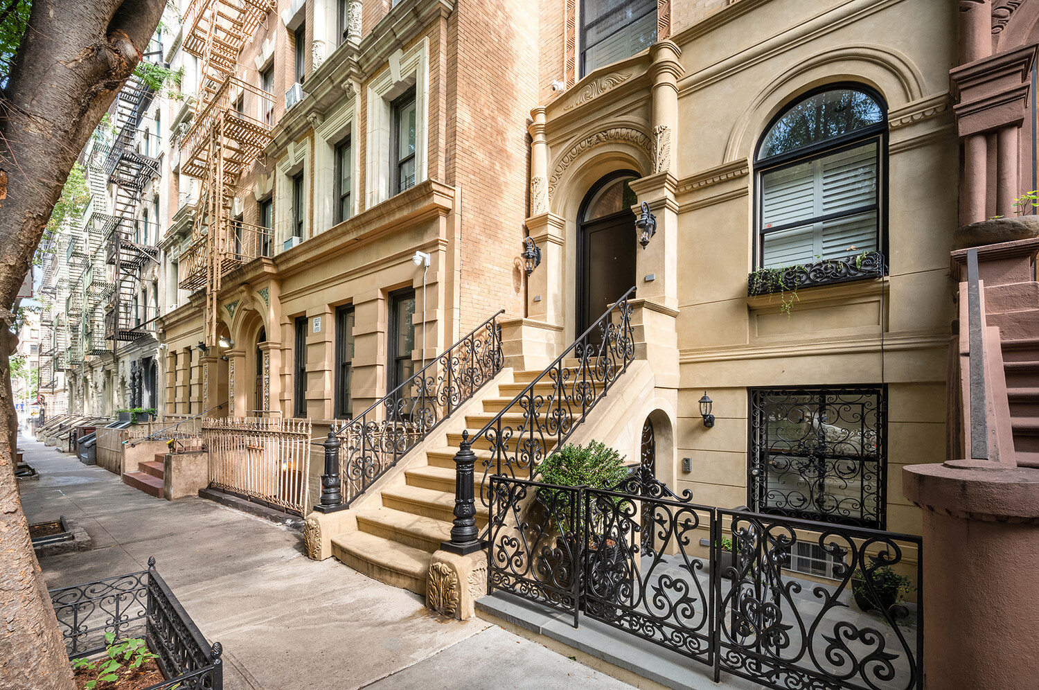 549 W 149TH Street