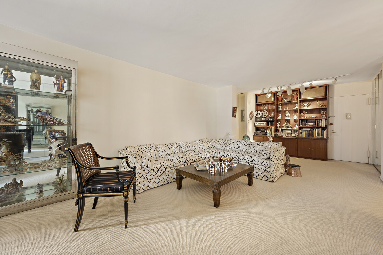 400 E 56TH Street 23F
