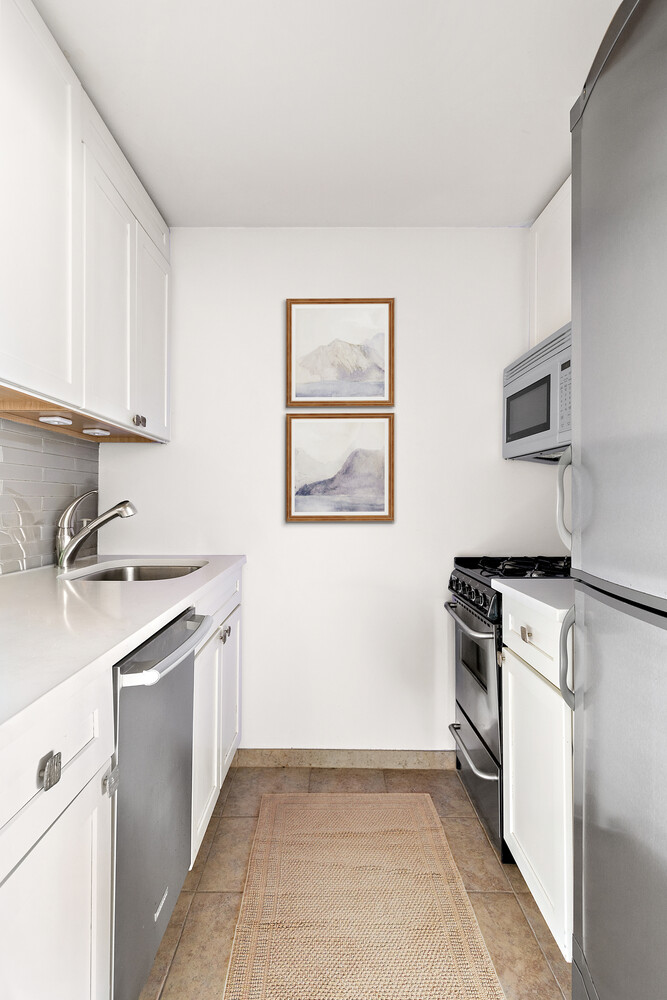 101 W 12TH Street 11A
