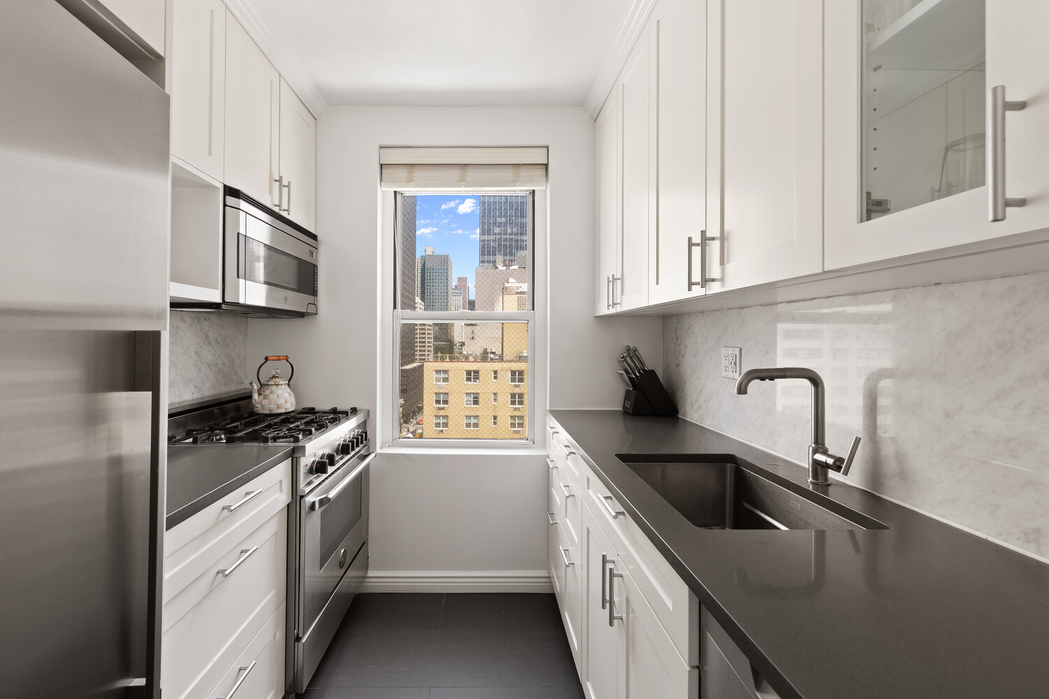 201 E 36TH Street 17D