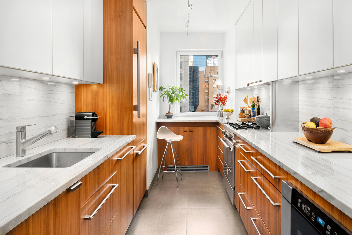 200 CENTRAL Park S 25B