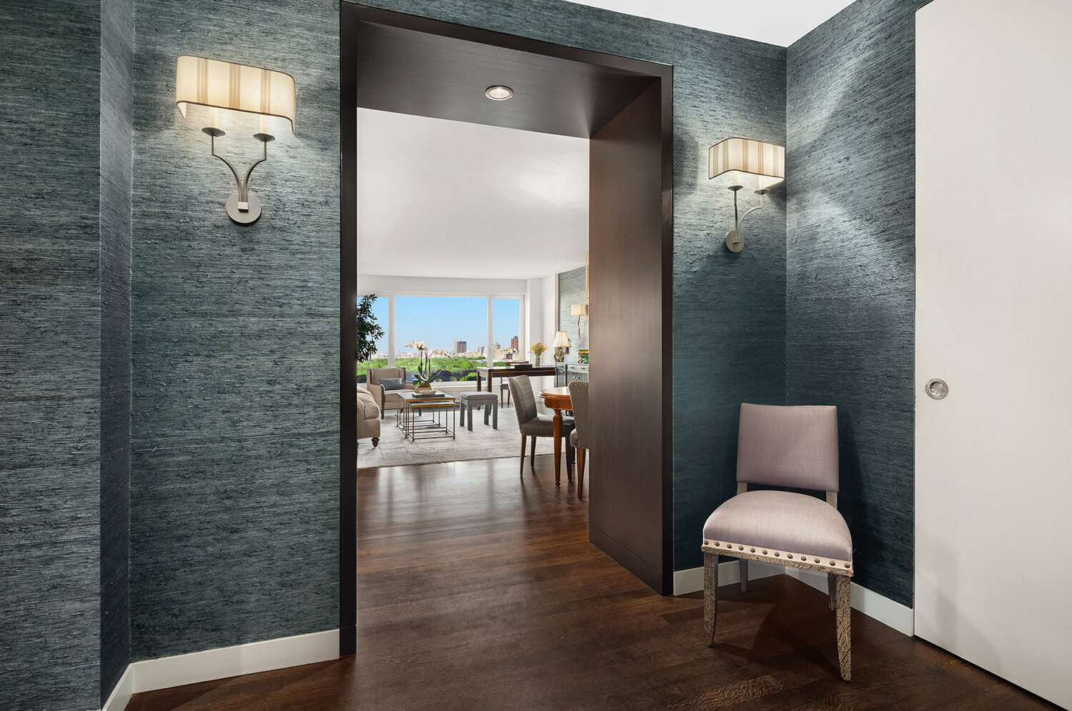 200 CENTRAL Park S 25B