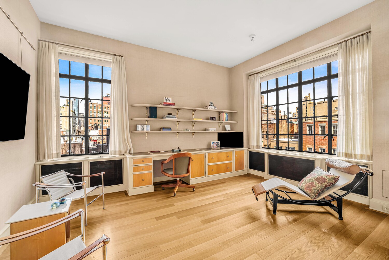 660 PARK Avenue 7THFLOOR