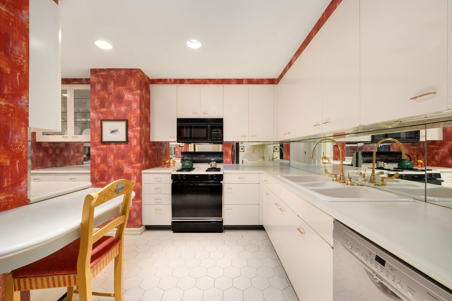 721 5TH Avenue 57AB
