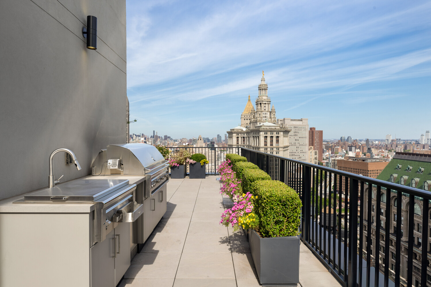 33 PARK Row 6B