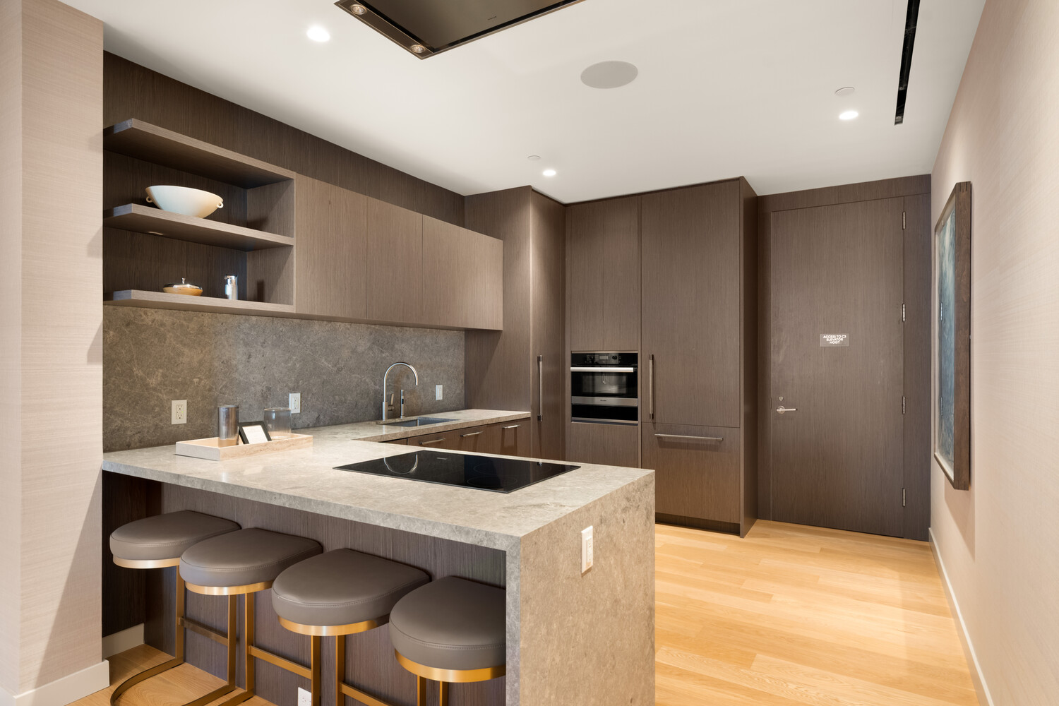 33 PARK Row 6B