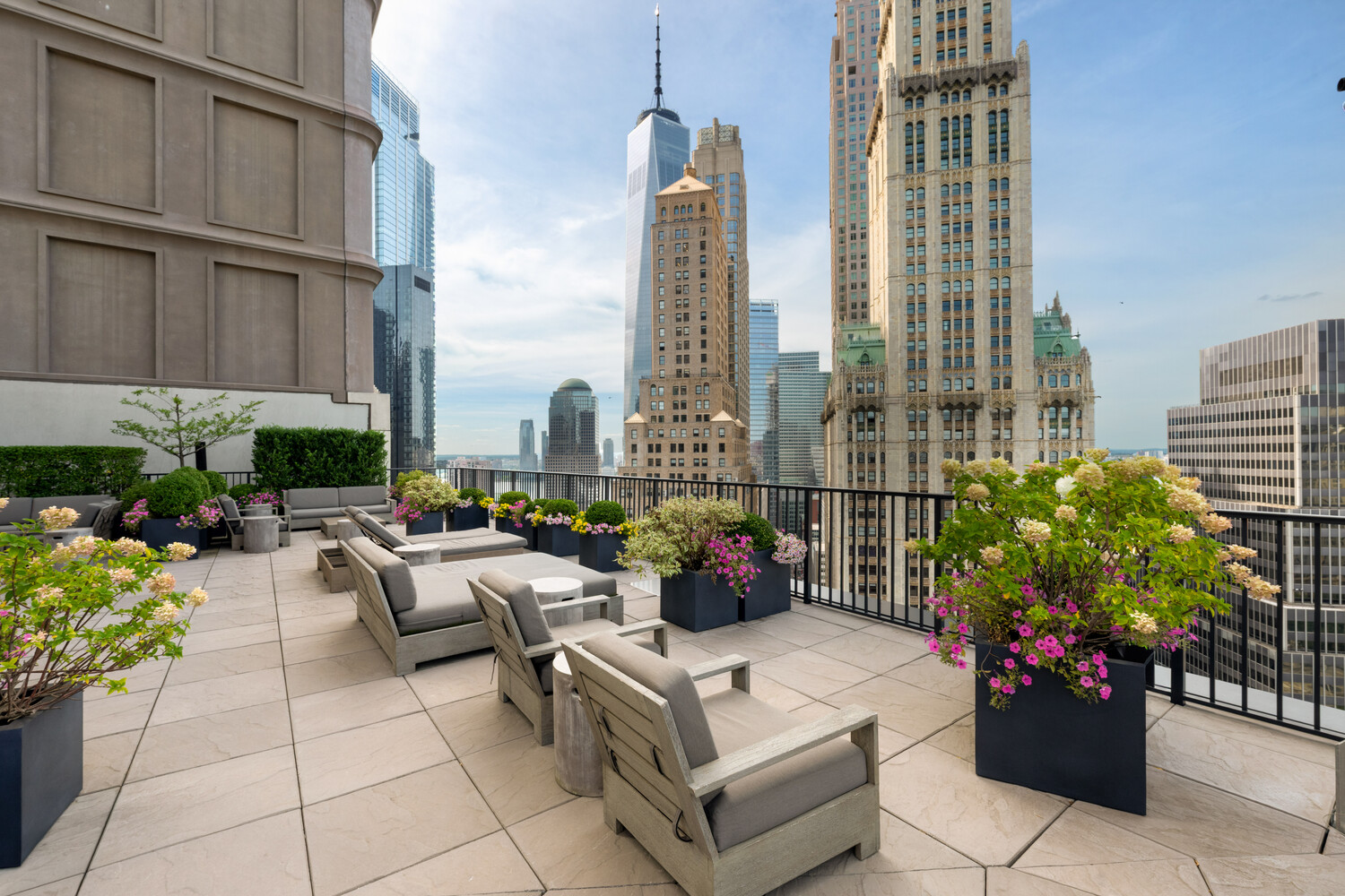 33 PARK Row 6B