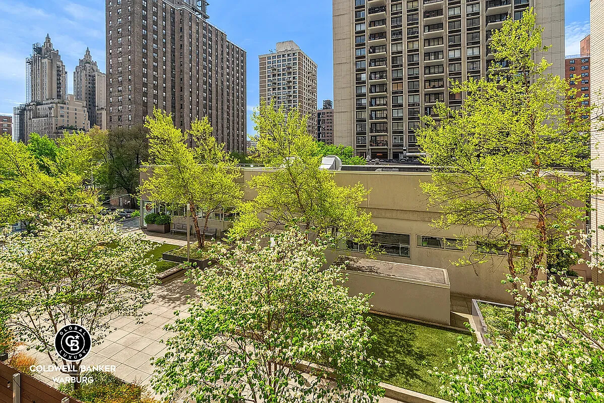 100 W 93RD Street 21J
