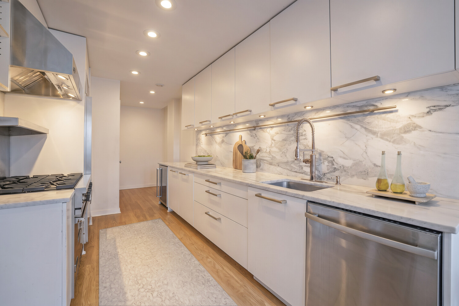 17 E 89TH Street 8D