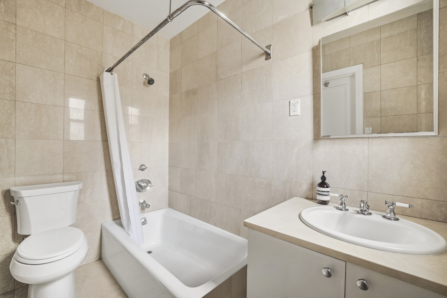 17 E 89TH Street 8D