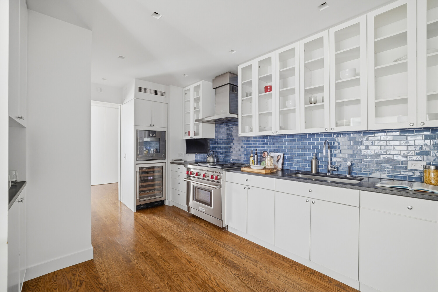 900 PARK Avenue 5B