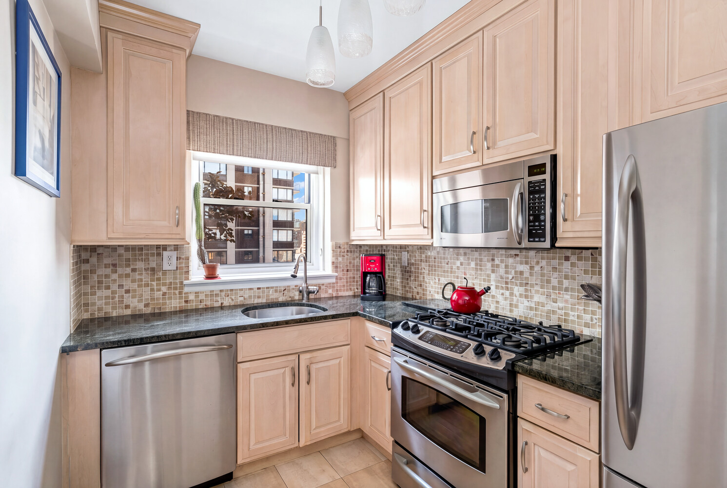 400 E 85TH Street PHA