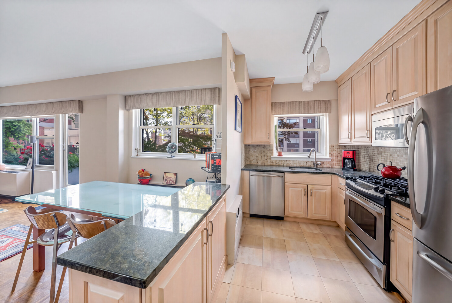 400 E 85TH Street PHA