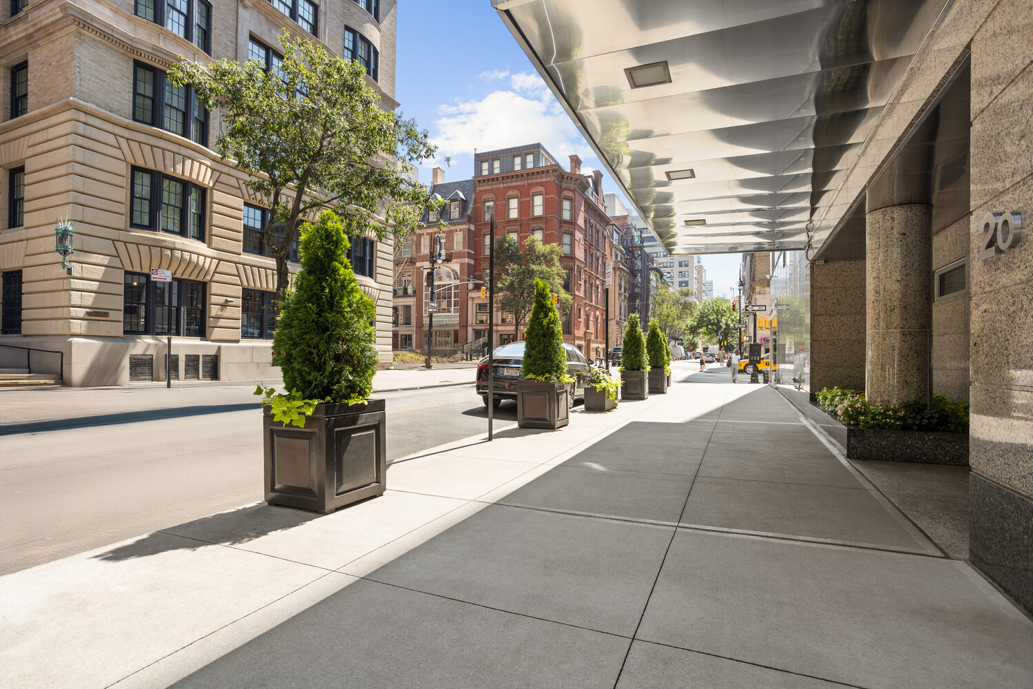 20 E 68TH Street 10DE