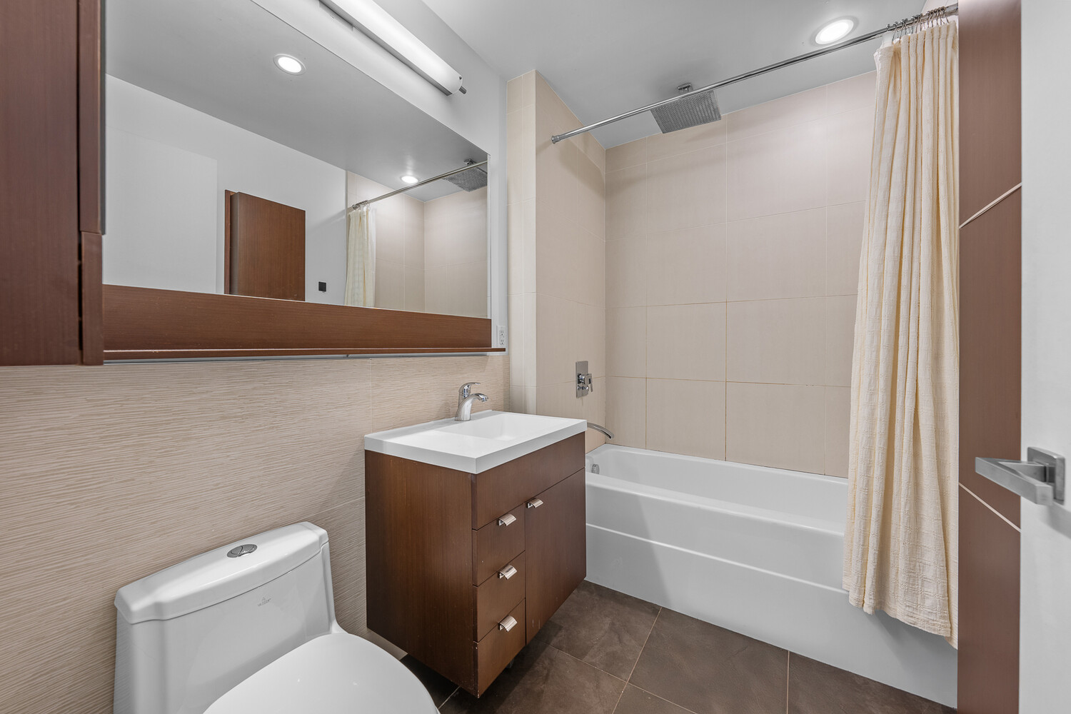 148 E 24TH Street 8D
