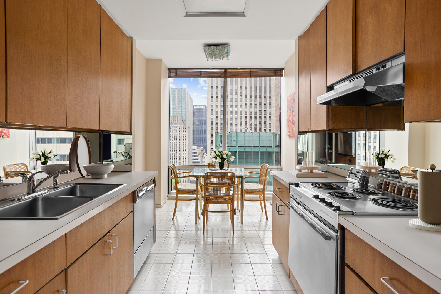 641 5TH Avenue 23A
