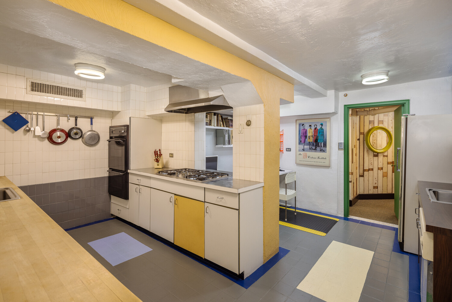 167 E 74TH Street