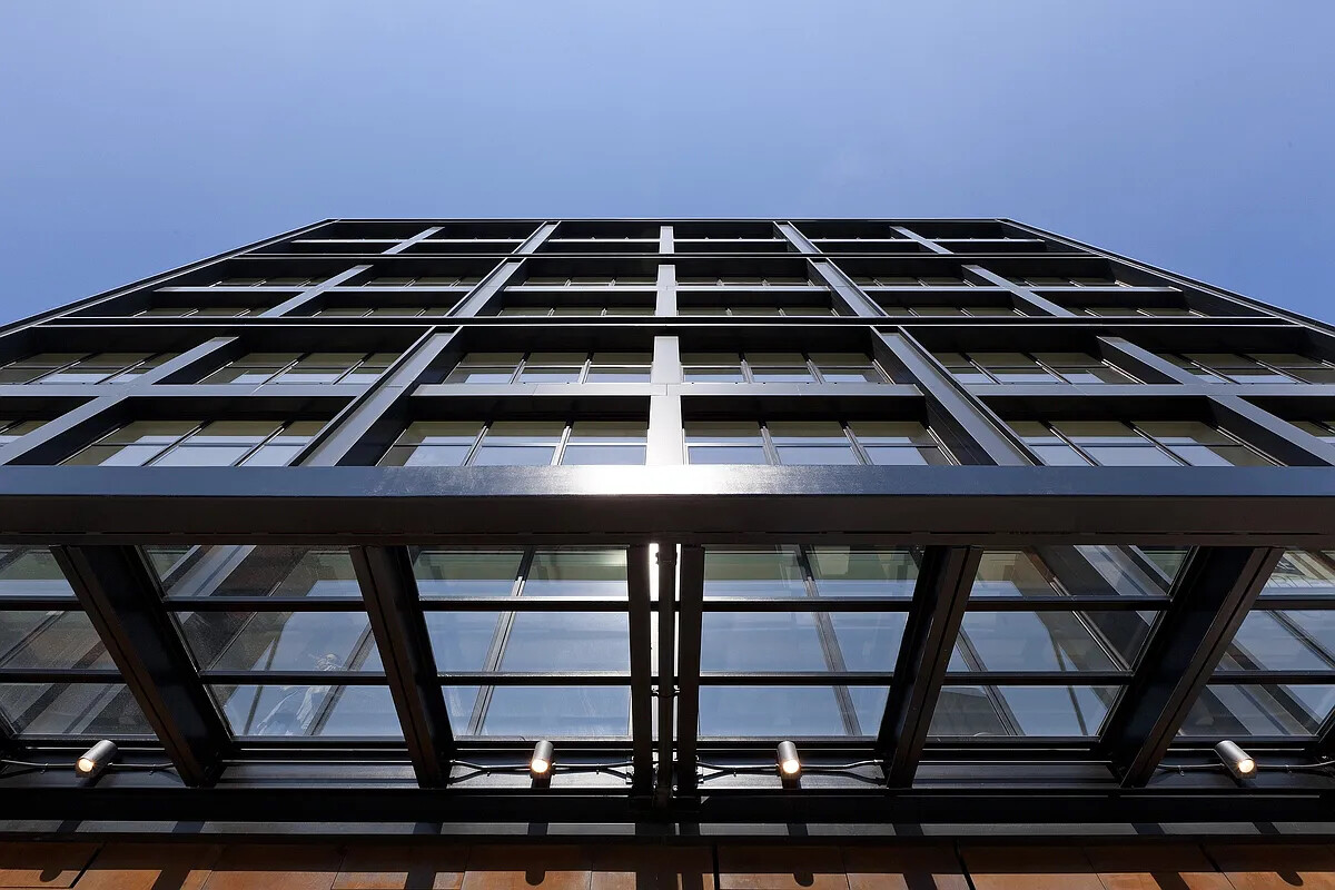 250 BOWERY 5A