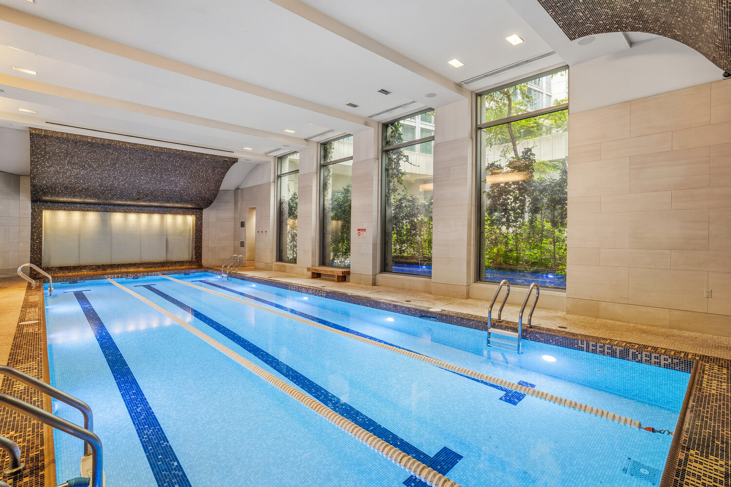 80 RIVERSIDE Boulevard 21C
