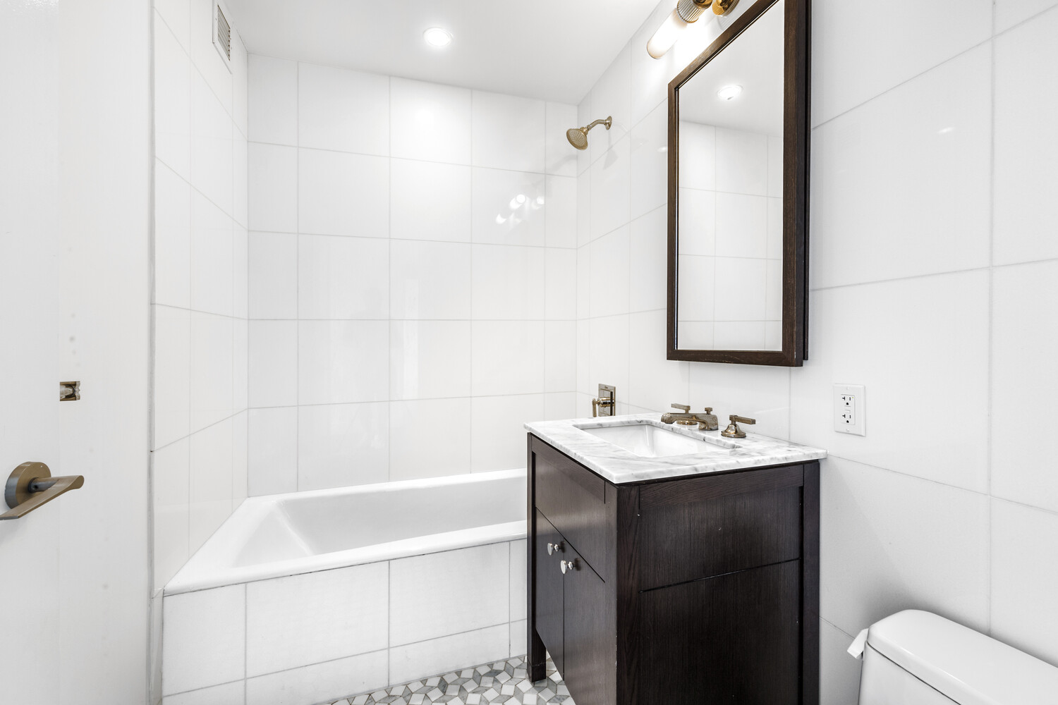80 RIVERSIDE Boulevard 21C