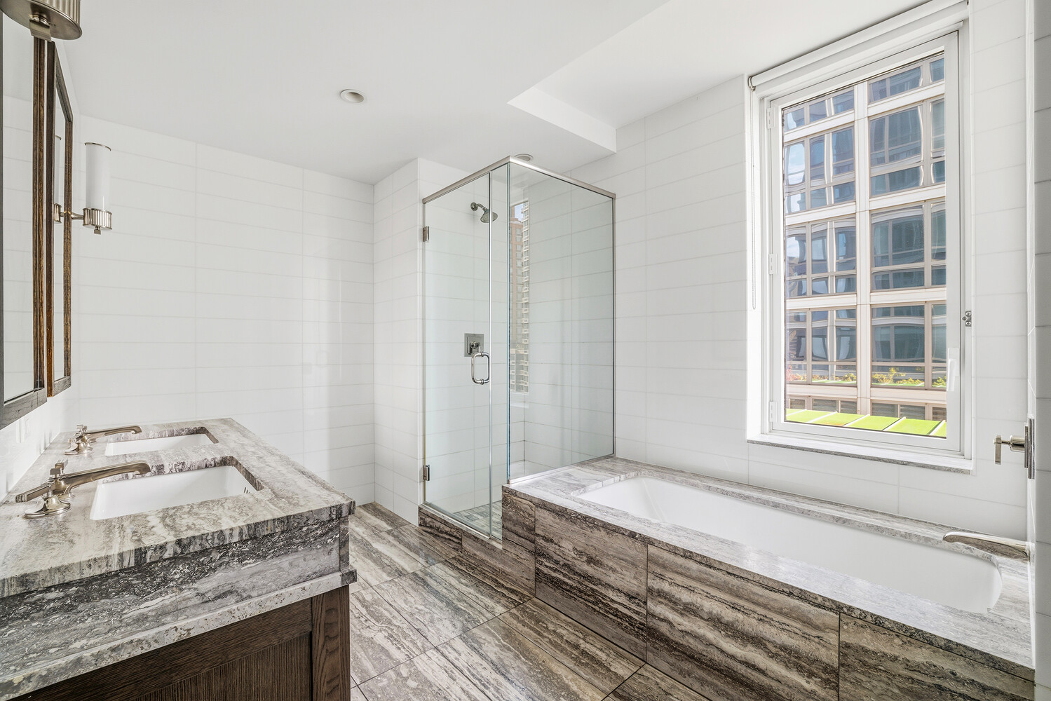 80 RIVERSIDE Boulevard 21C