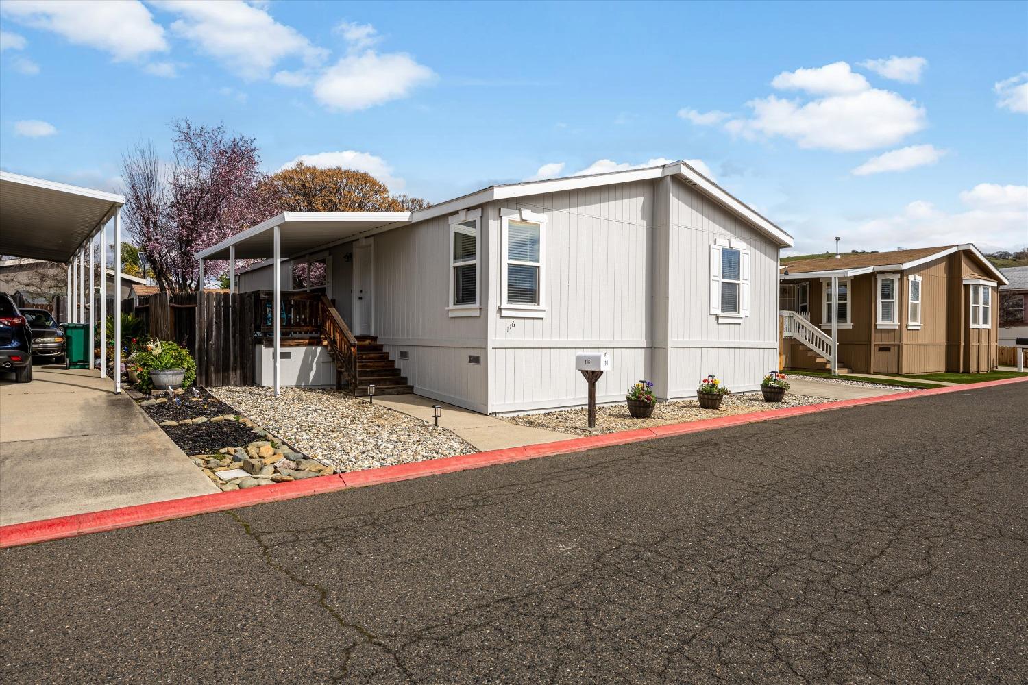 1130 White Rock Road 116