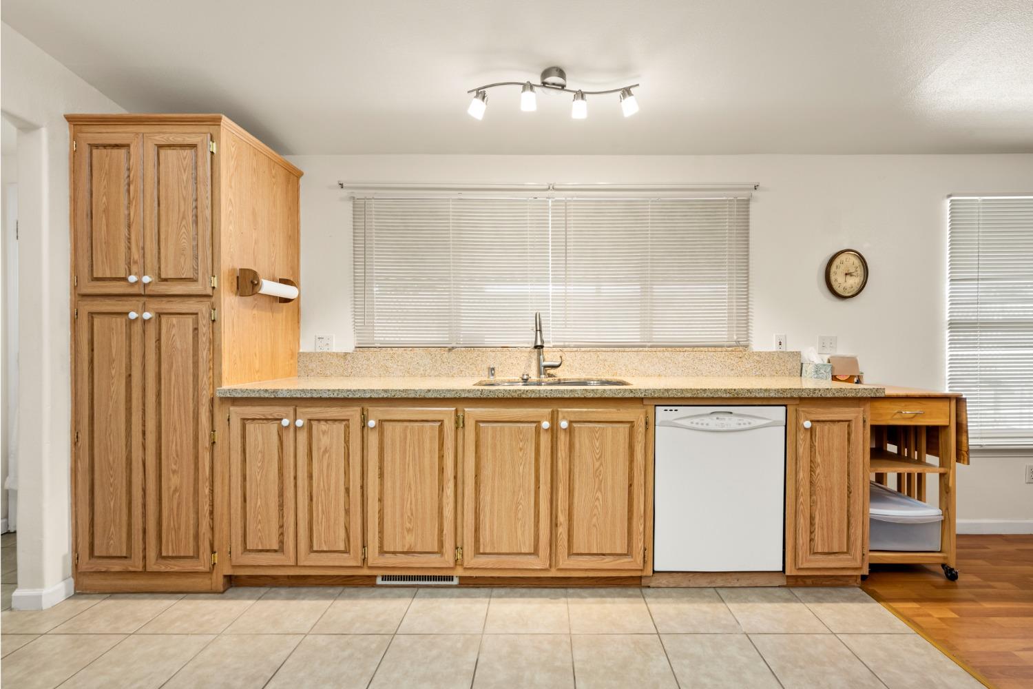 5040 Jackson Street 40