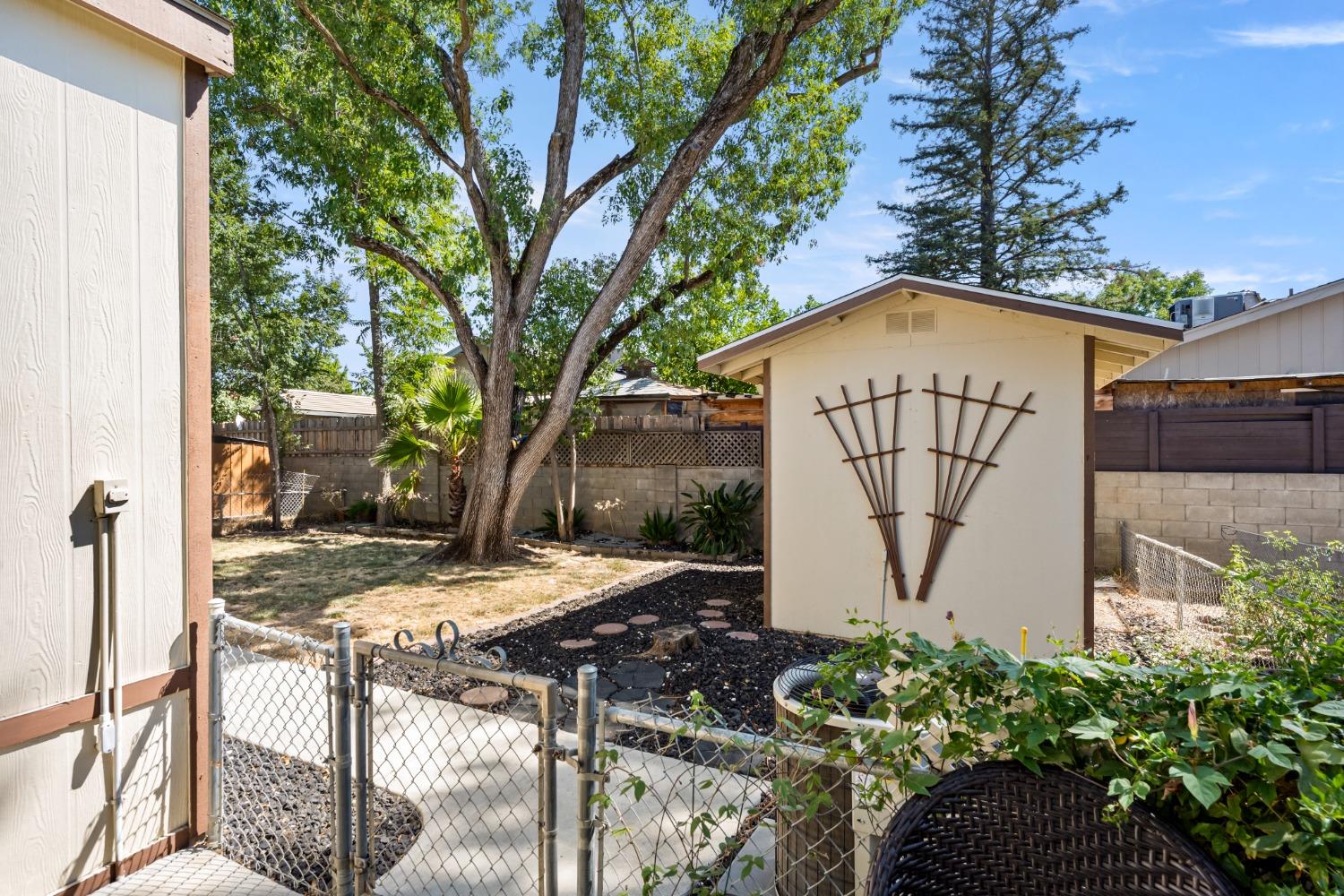 5040 Jackson Street 40