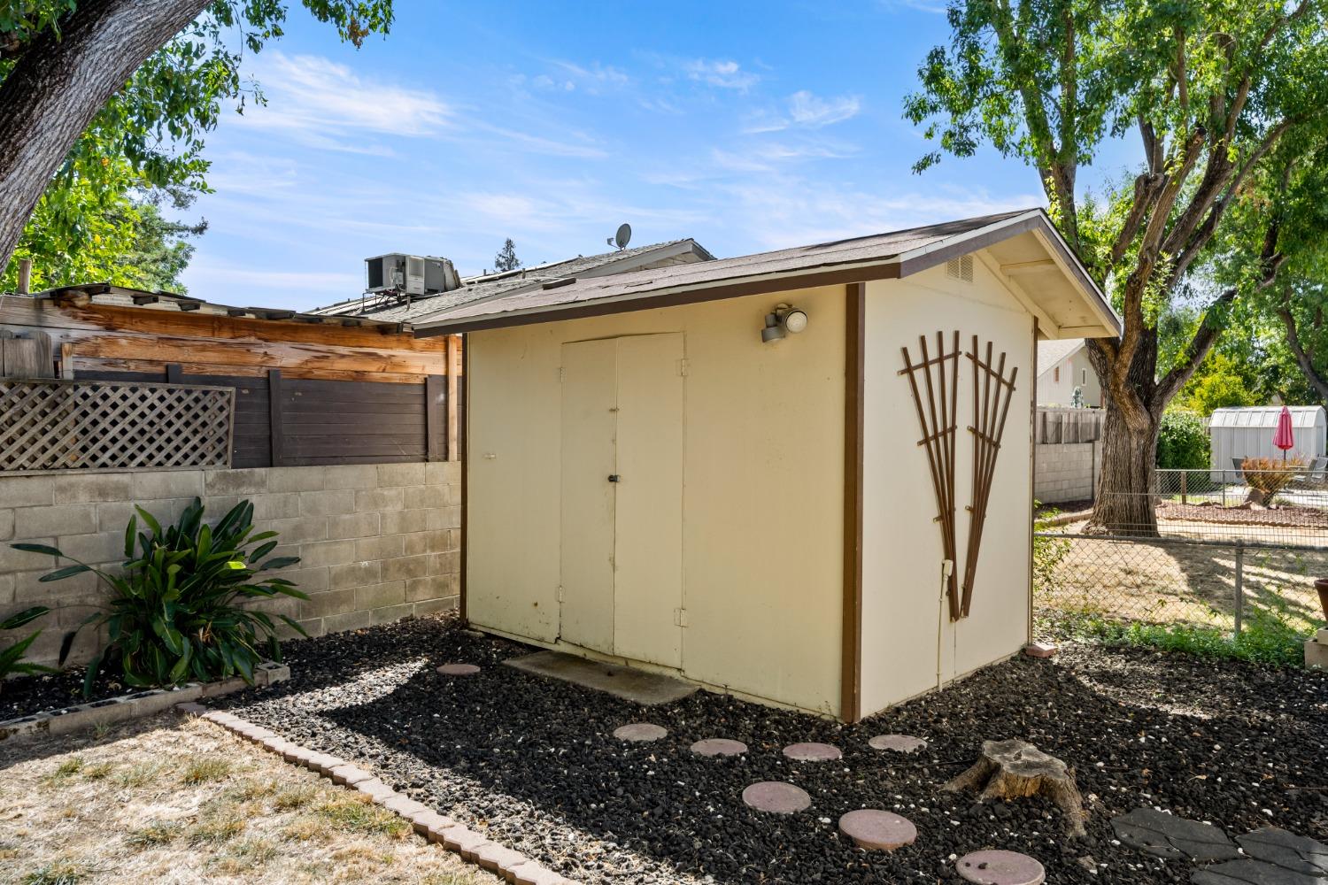 5040 Jackson Street 40