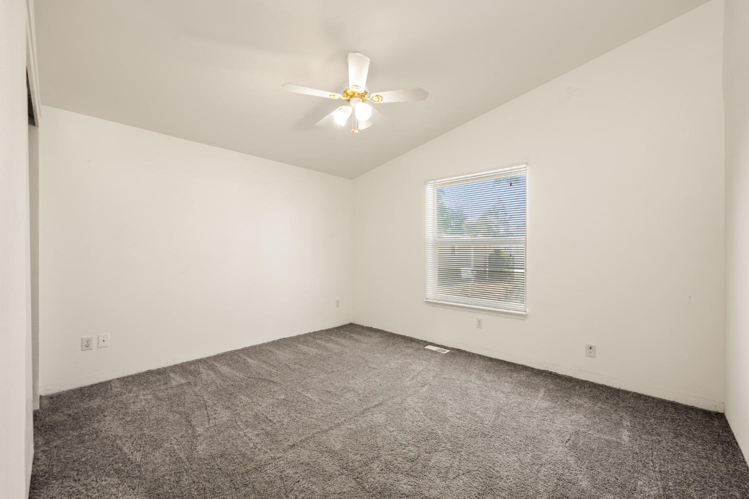 5040 Jackson Street 40