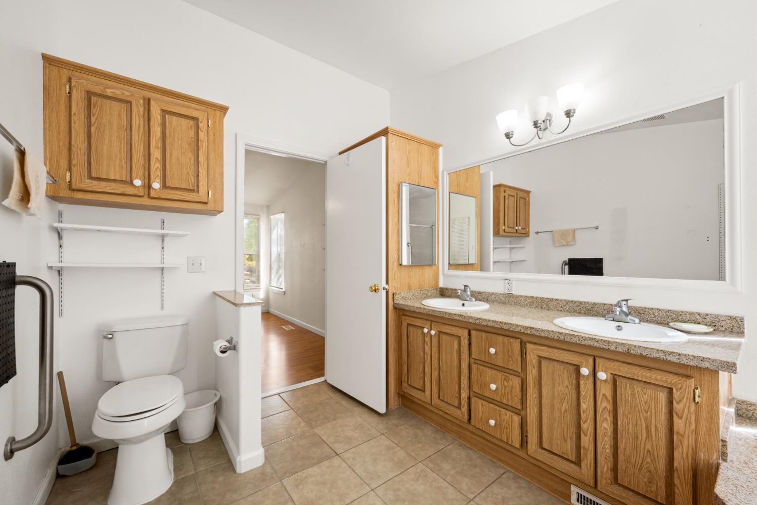 5040 Jackson Street 40