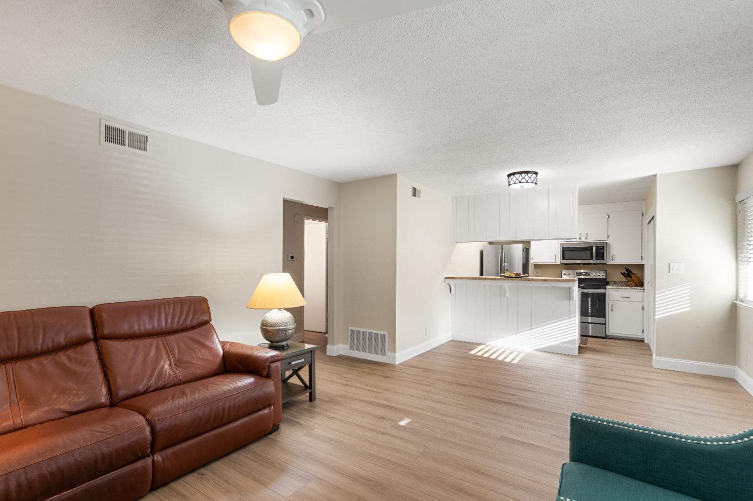 5122 Rhode Island Drive 1