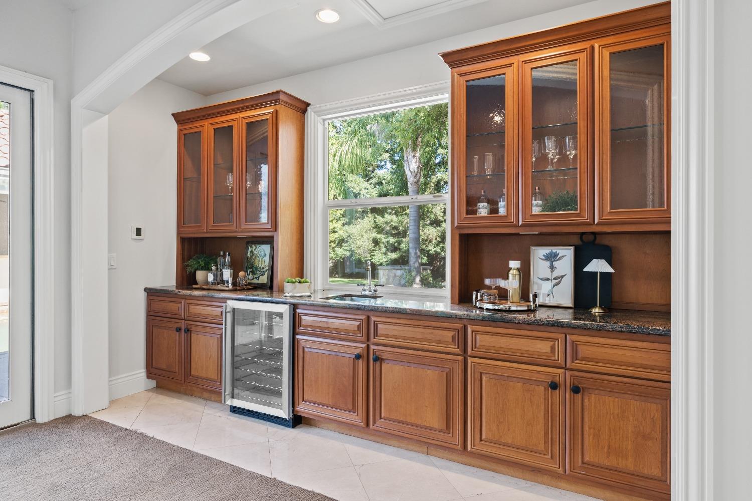 9020 Camino Del Avion