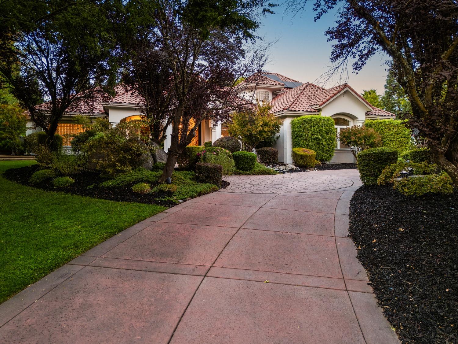 9020 Camino Del Avion