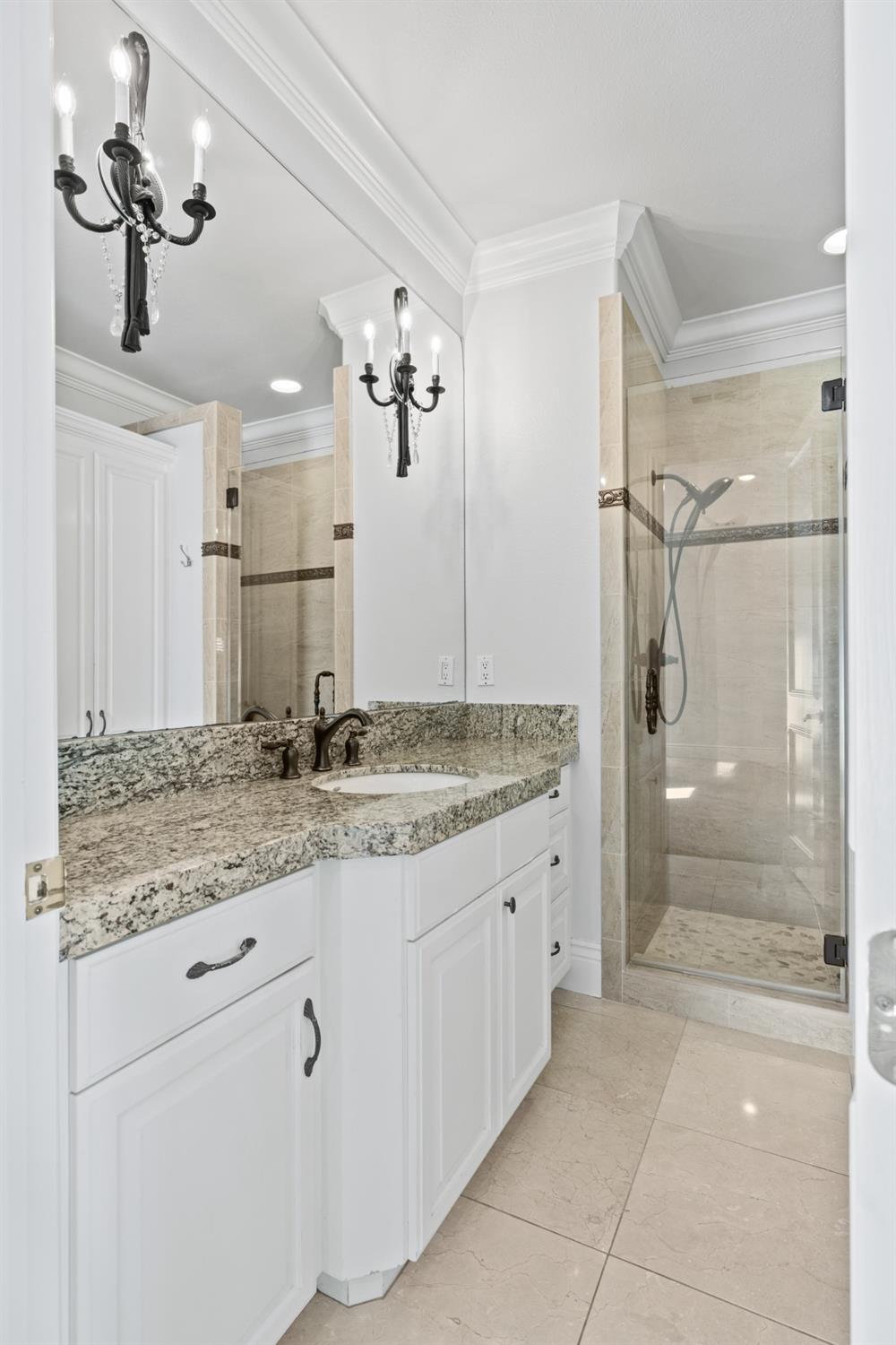 9020 Camino Del Avion