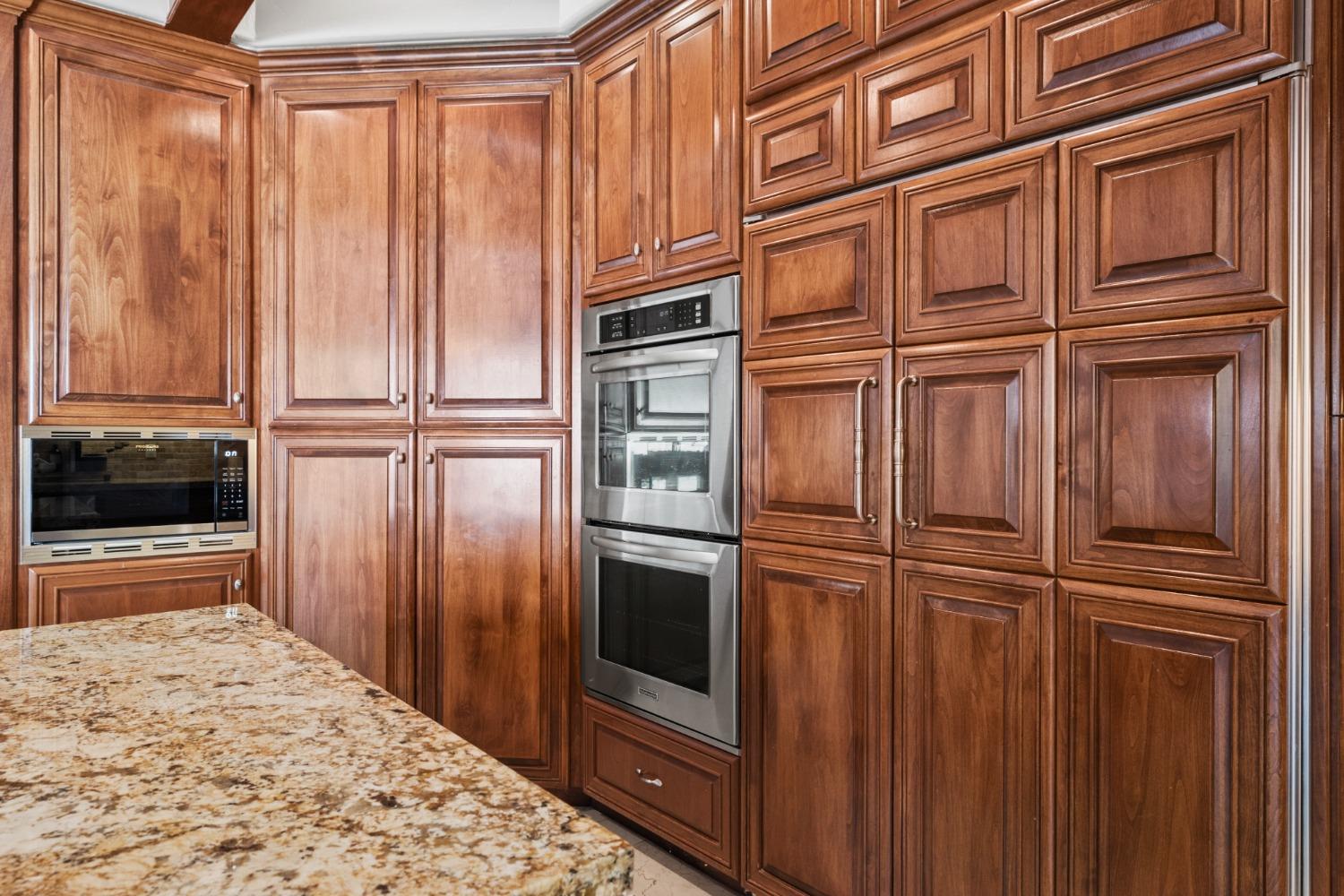 9020 Camino Del Avion