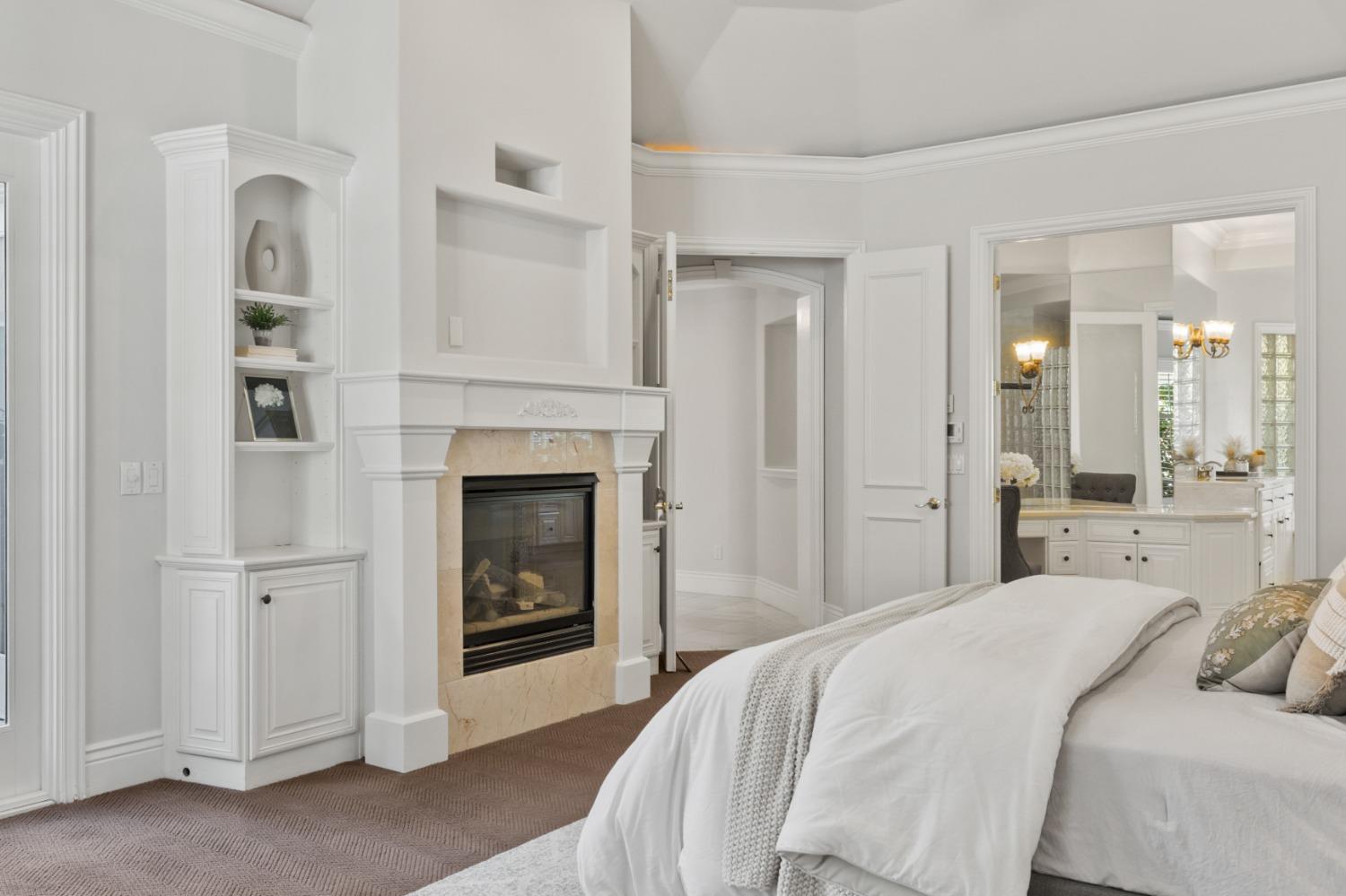 9020 Camino Del Avion