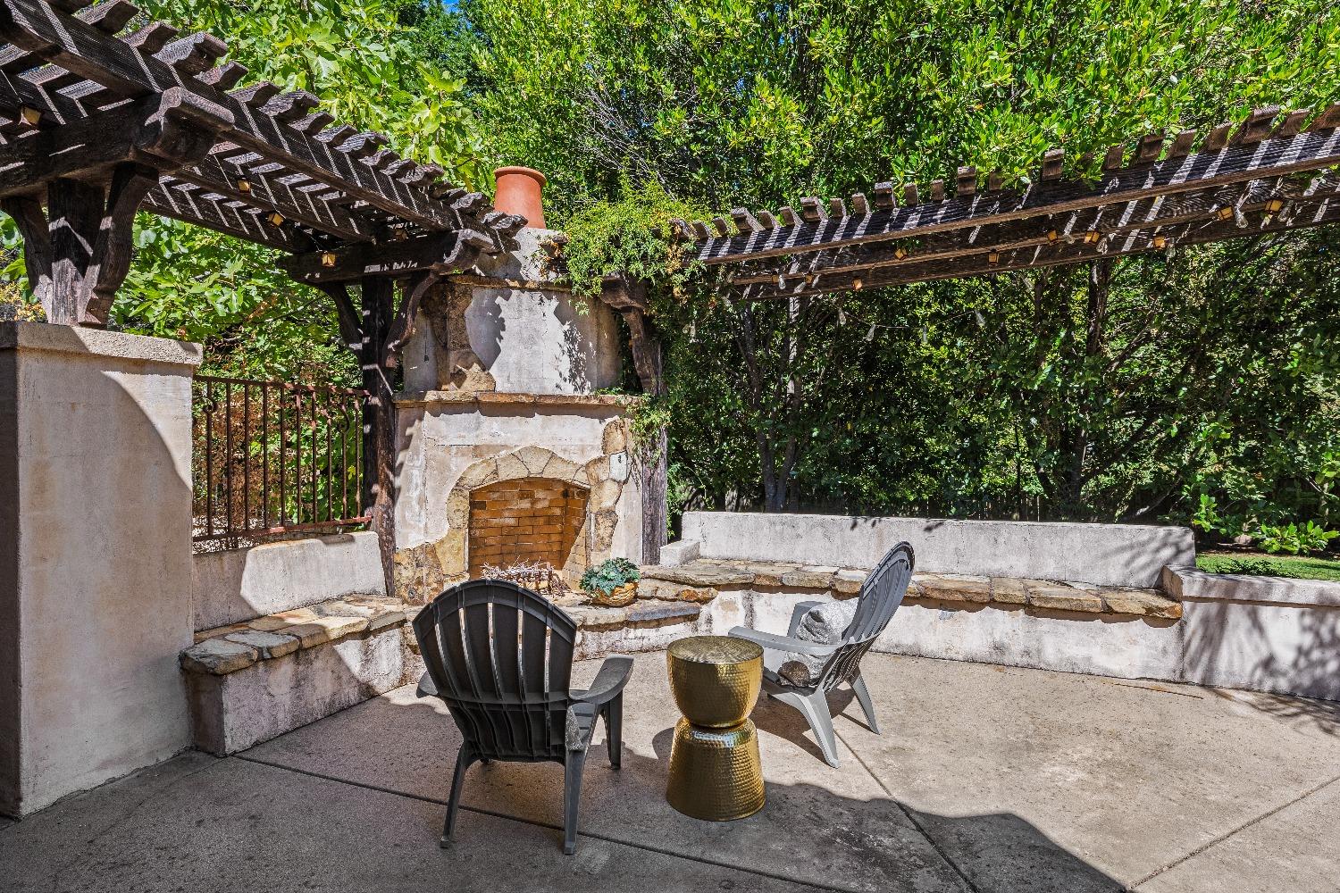 9020 Camino Del Avion