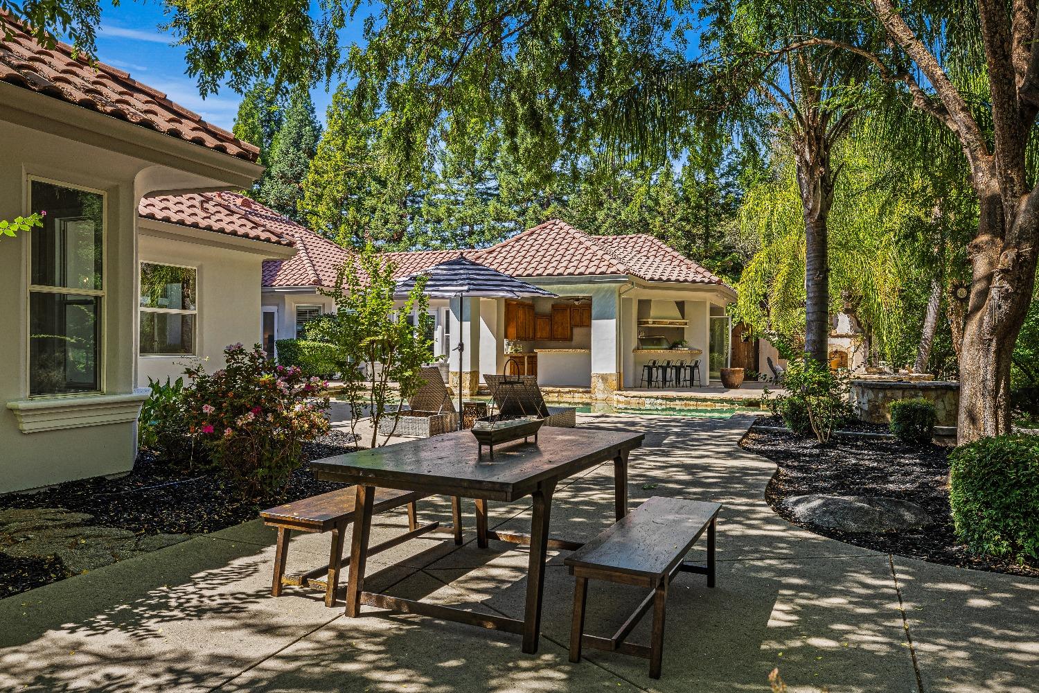 9020 Camino Del Avion