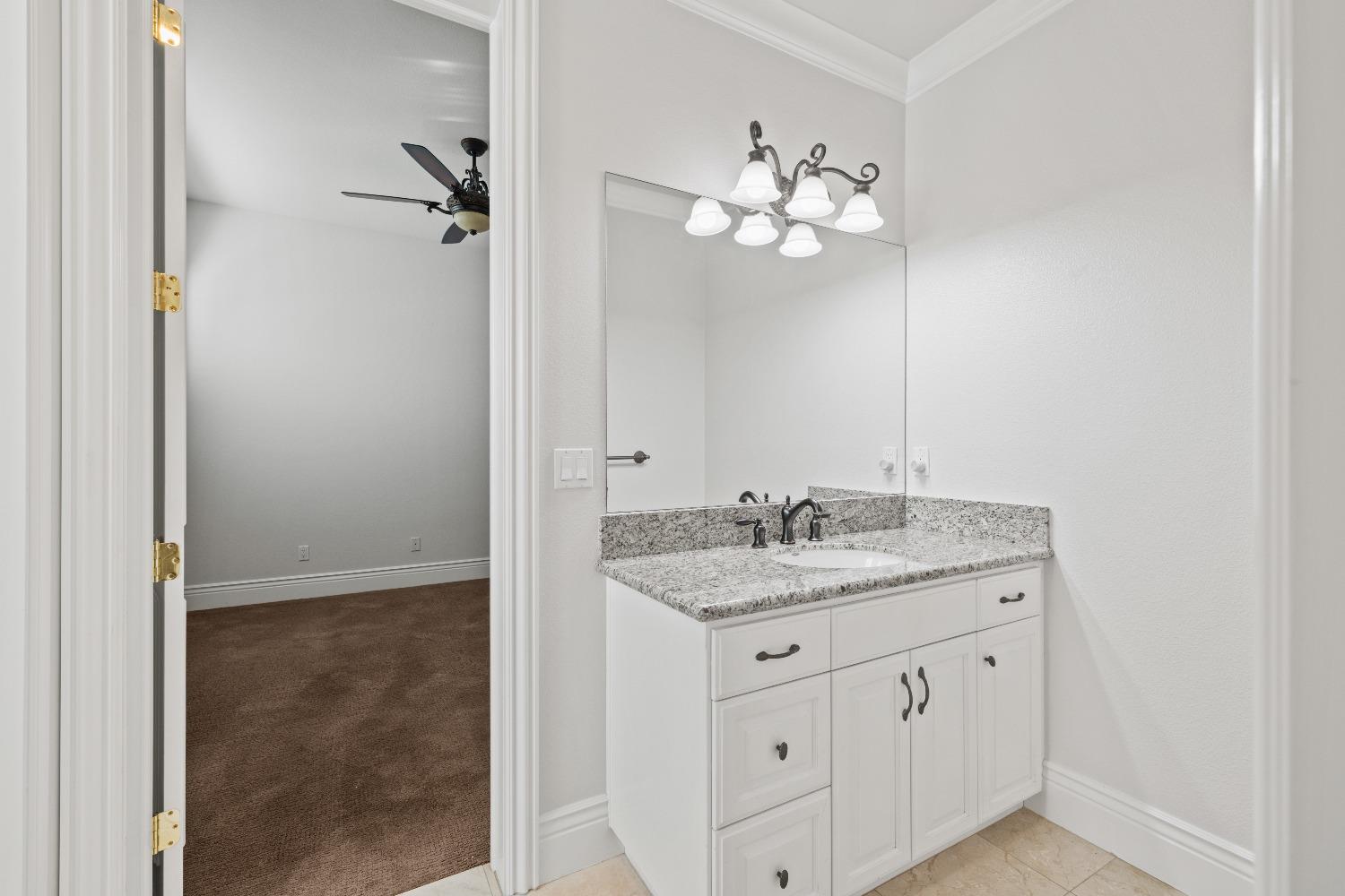 9020 Camino Del Avion