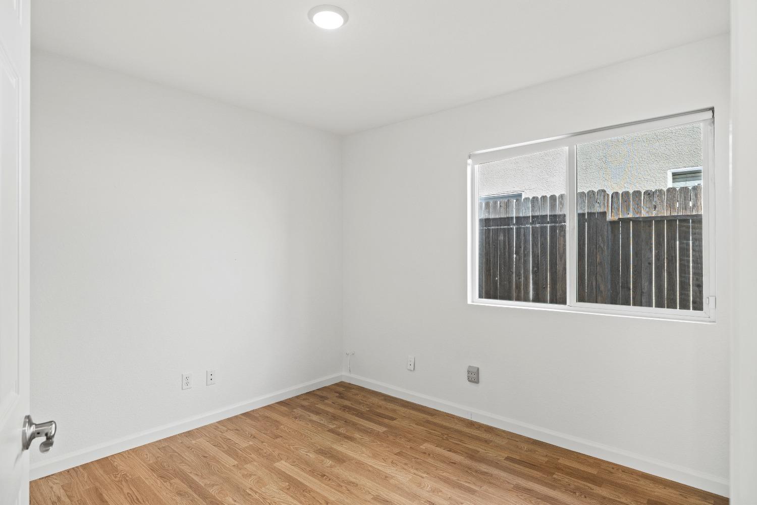 9078 Devon Crest Way