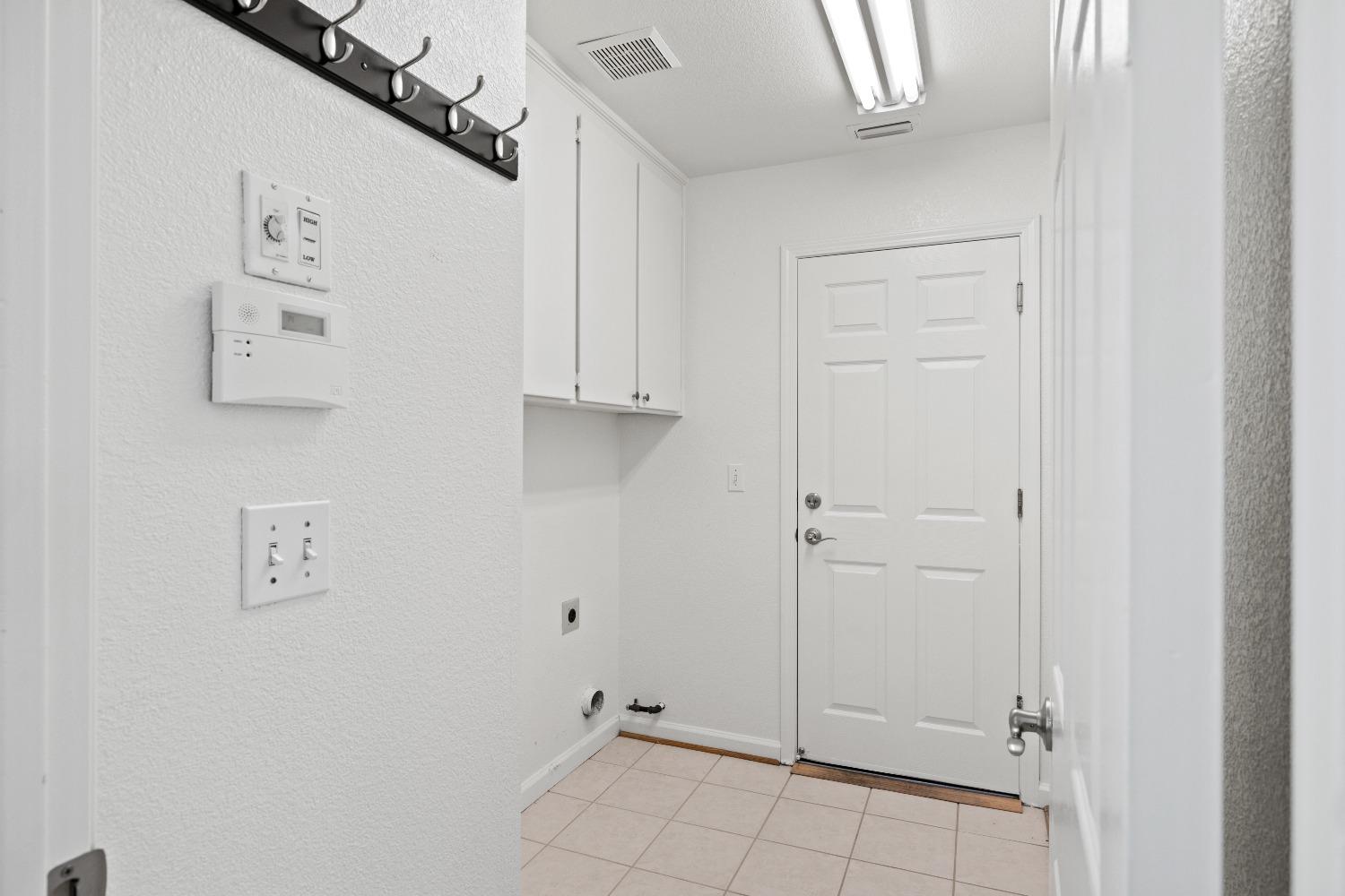 9078 Devon Crest Way