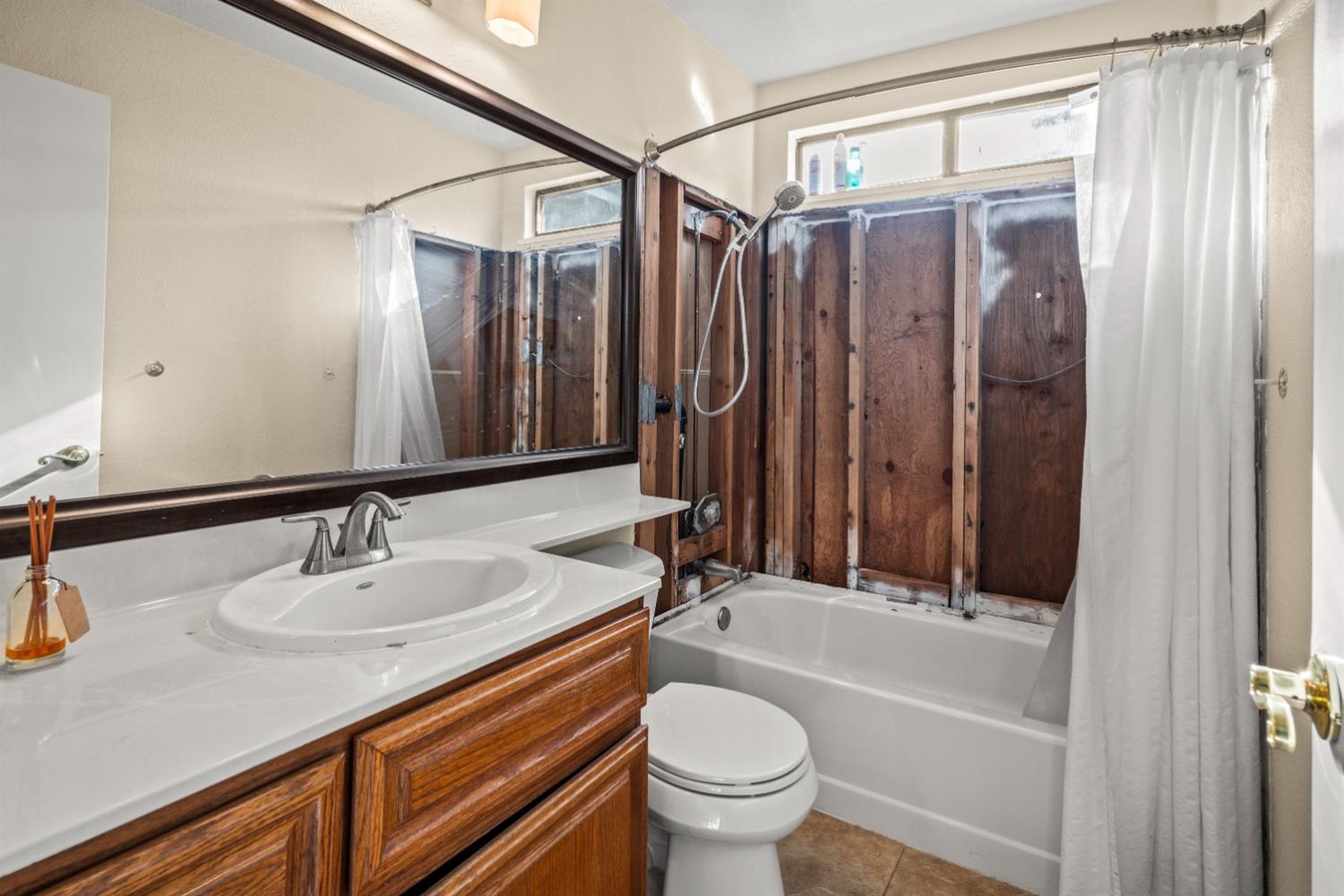 8124 Briar Ridge Lane