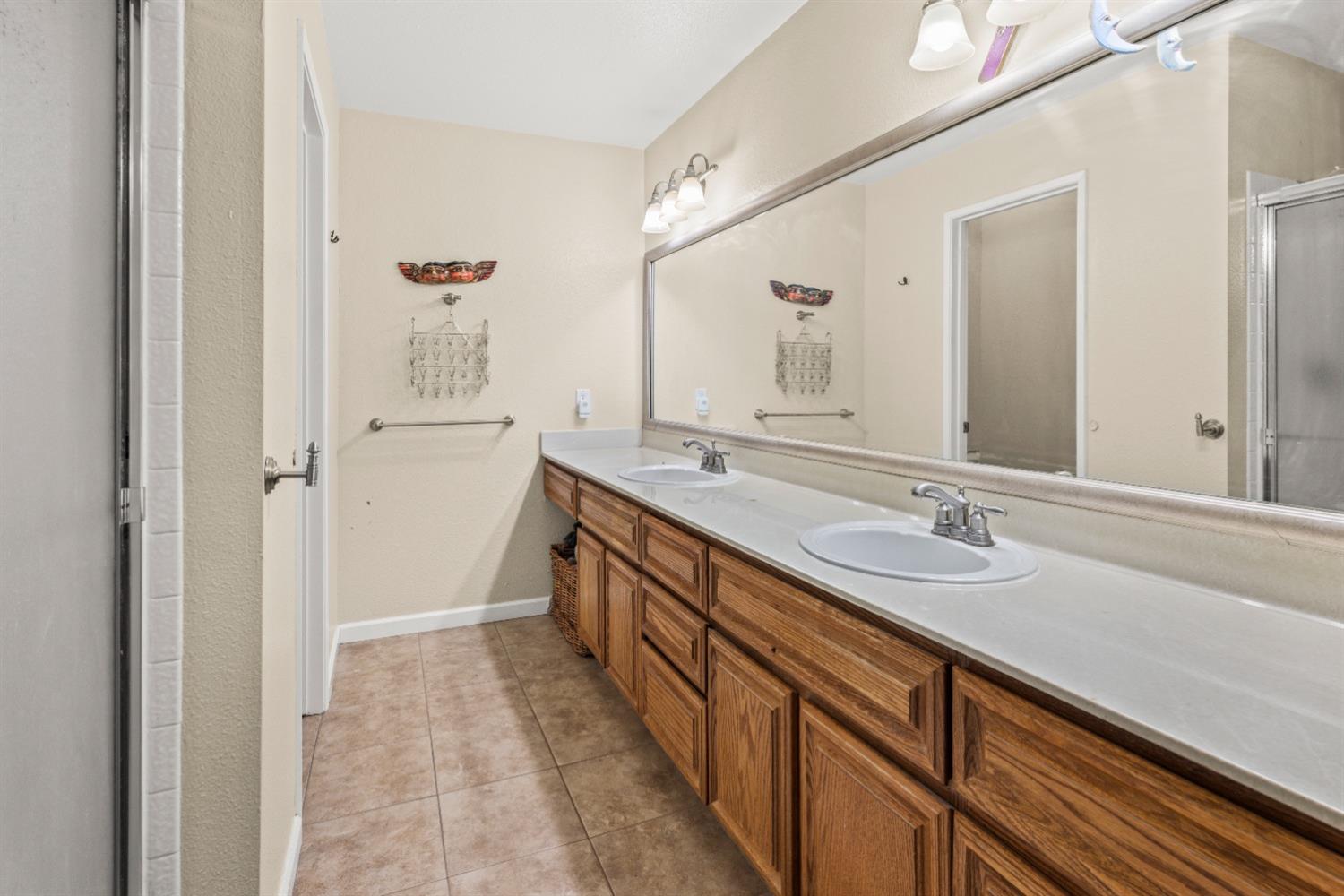 8124 Briar Ridge Lane