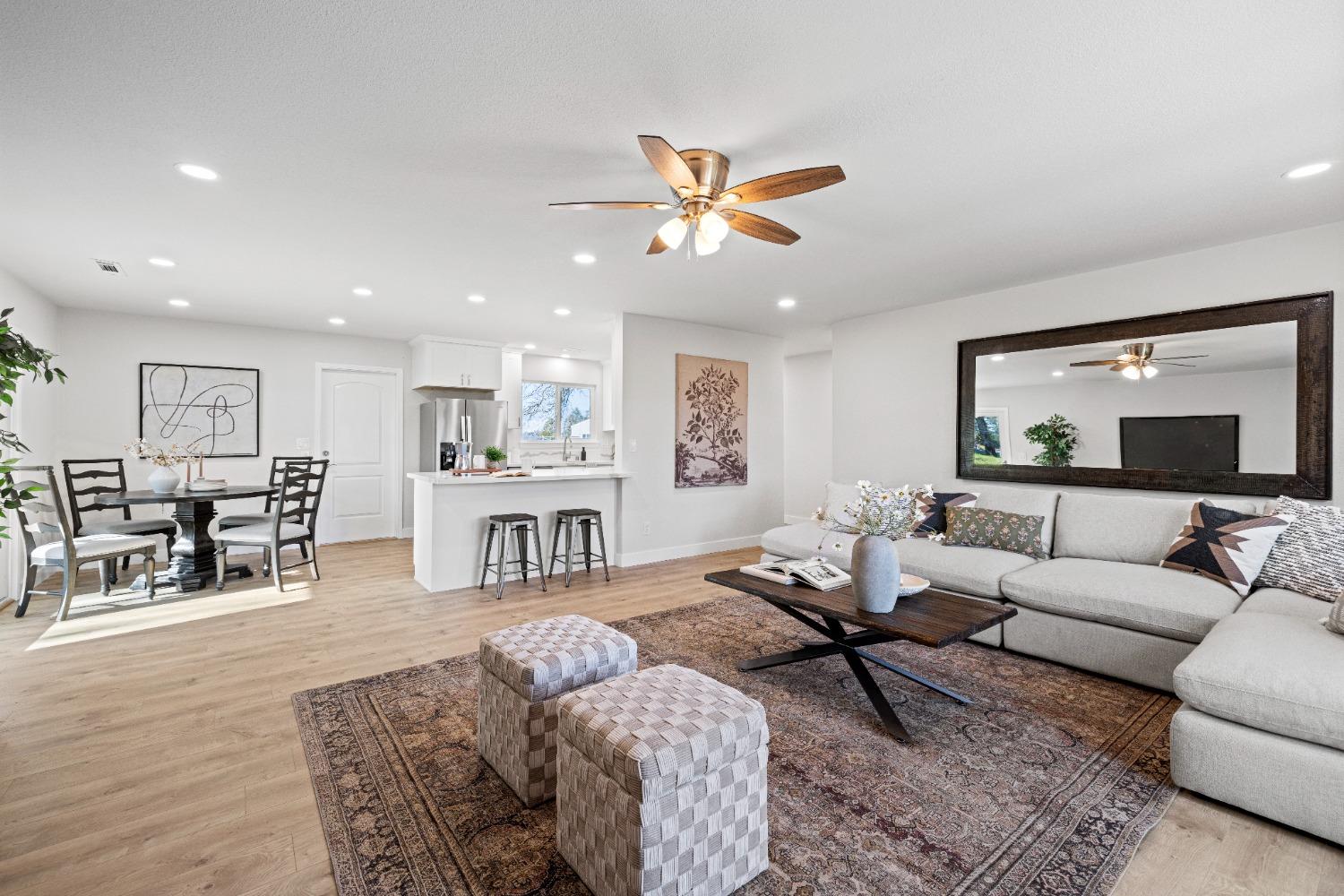 6541 Crystal Boulevard