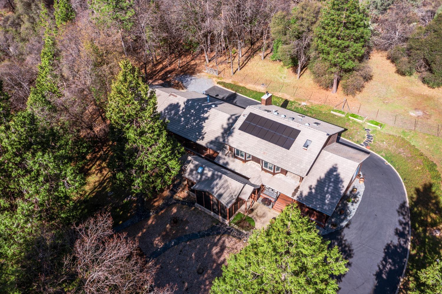 2689 Ivy Knoll Drive