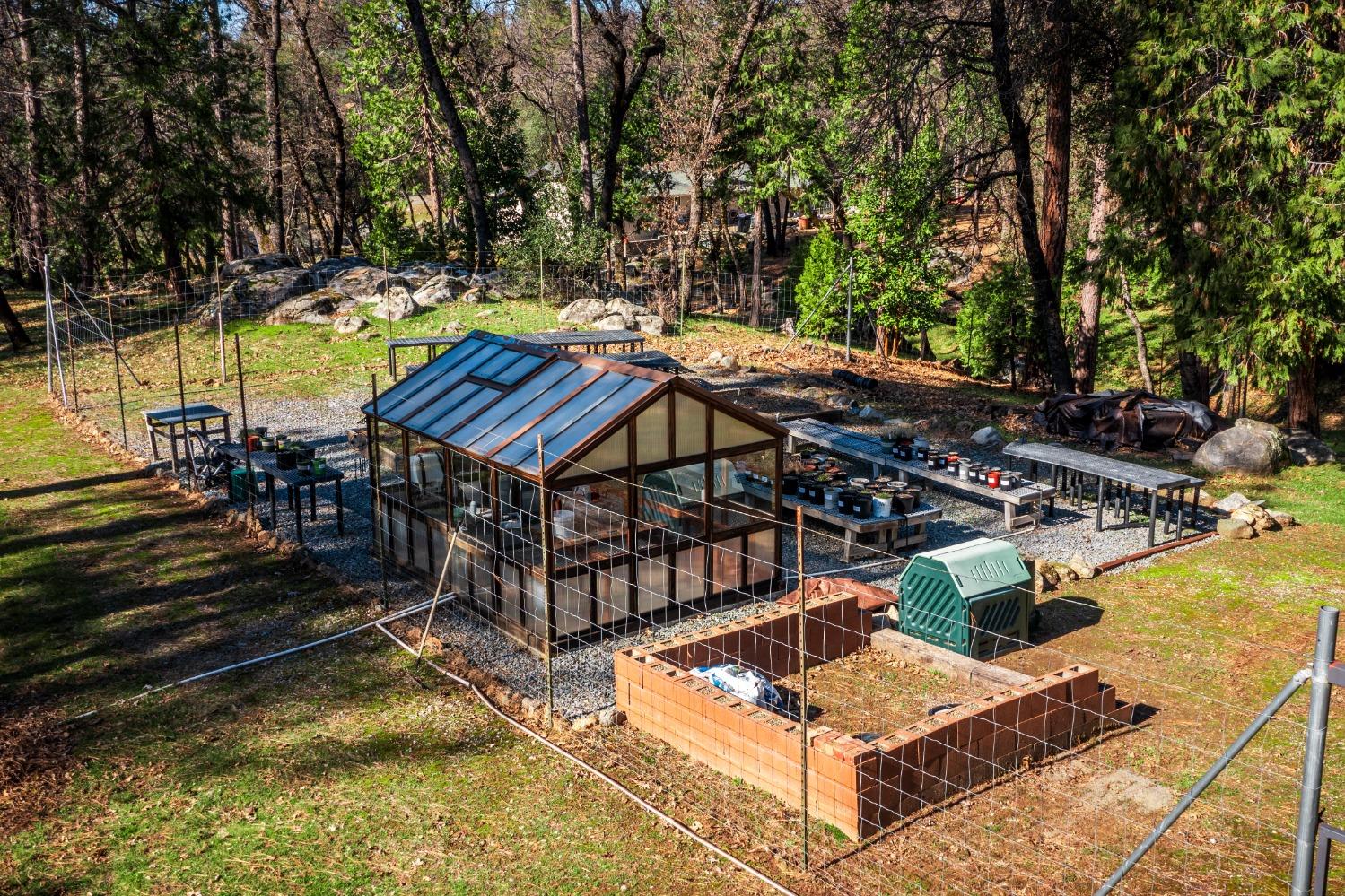 2689 Ivy Knoll Drive